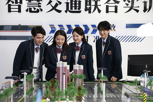 初中成绩不理想学轨道交通