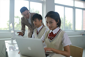 女生上技校学什么专业赚钱