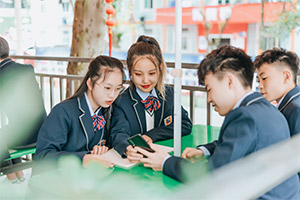 想转学怎么选择一所靠谱的职业学校呢