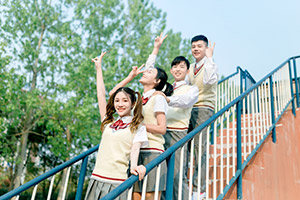 报班学平面设计的学费大概是多少