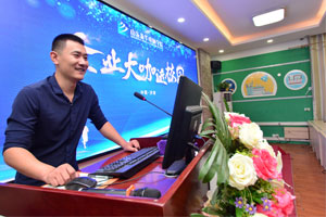 企业大咖进校园，分享经历