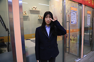 李雯雪:初中毕业学护理，转学来新华重新选择